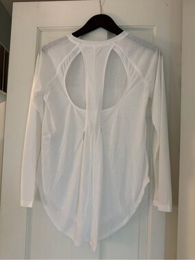 Under Armour White Long Sleeve Open-Back Performance Top